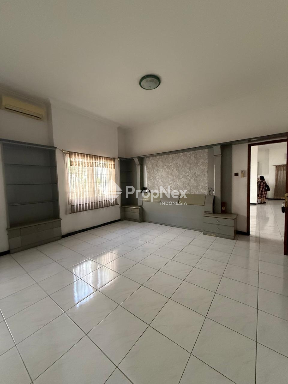 Rumah Modern Siap Huni Di Margorejo Indah — foto 5